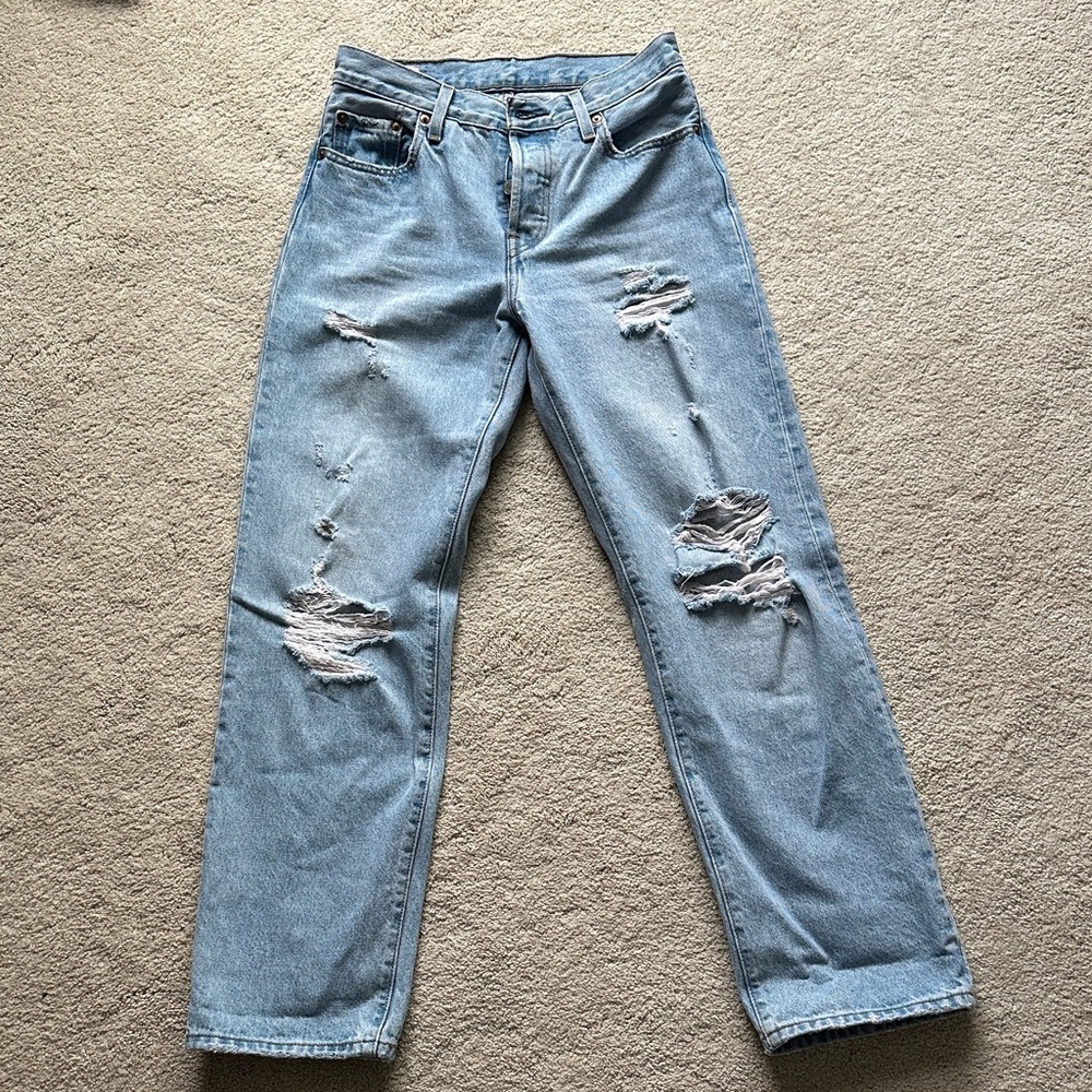 501 Levi light blue jeans